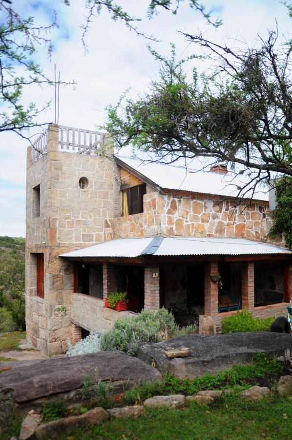 La Toma Complejo De Montana - Cabanas Y Habitaciones En Hosteria Mina Clavero Extérieur photo